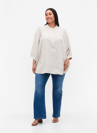 Zizzi Viscose-Linen Mix Shirt Blouse met 3/4 Mouwen, Moonbeam, Model image number 2