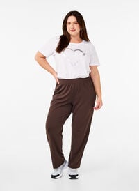 FLASH - Broek met rechte pasvorm, Chocolate Brown, Model