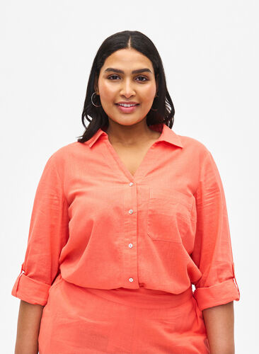 Zizzi Shirtblouse met knoopsluiting van katoen-linnenmix, Living Coral, Model image number 0