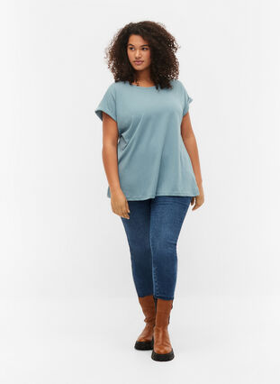 Zizzi T-shirt met korte mouwen van katoenmix, Smoke Blue, Model image number 2