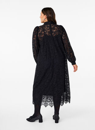 Zizzi Jurk van kant met lange mouwen en hoge hals, Black, Model image number 1